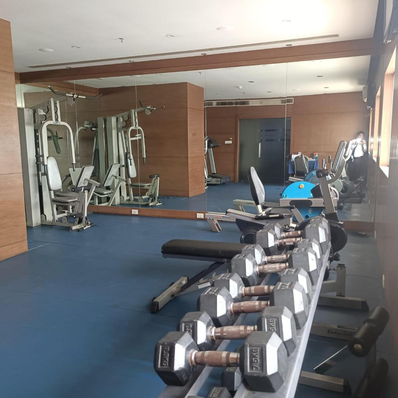 Royal Park Kakinada Ξενοδοχείο Εξωτερικό φωτογραφία