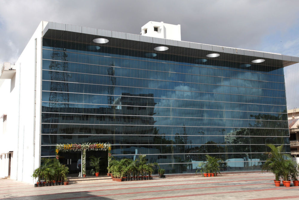 Royal Park Kakinada Ξενοδοχείο Εξωτερικό φωτογραφία