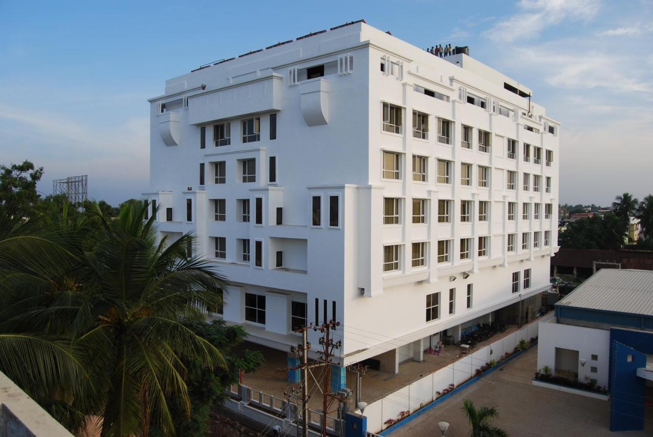 Royal Park Kakinada Ξενοδοχείο Εξωτερικό φωτογραφία